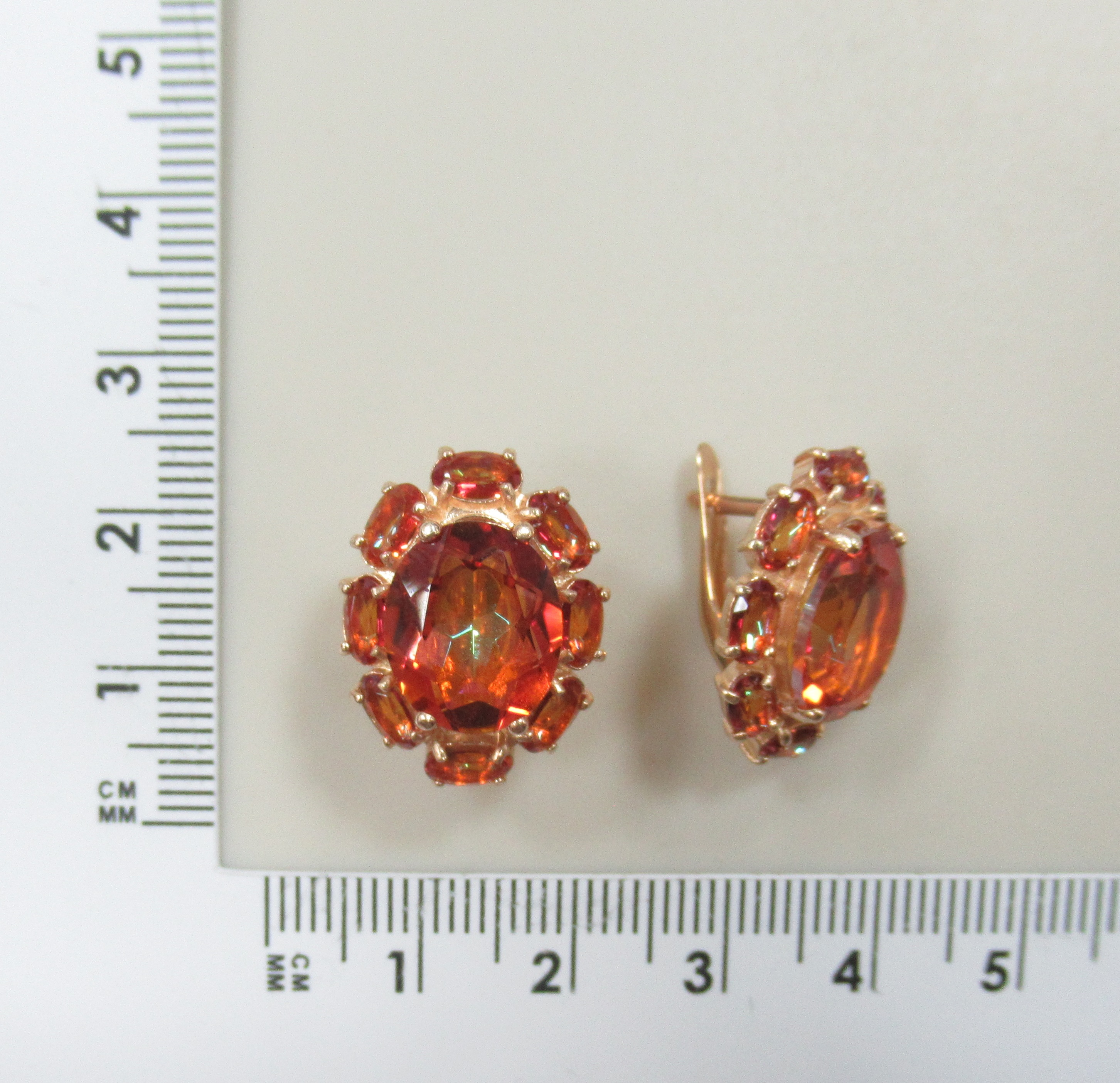 Серебряные серьги с оранжевым горным хрусталем